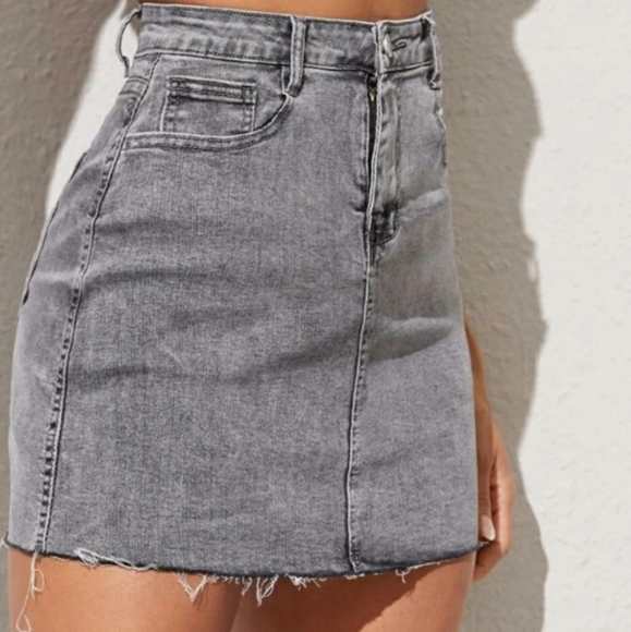 Denim skirt - Picture 1 of 2